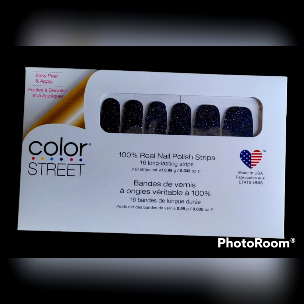 NWT Color Street Nail Strips - Living the Gleam